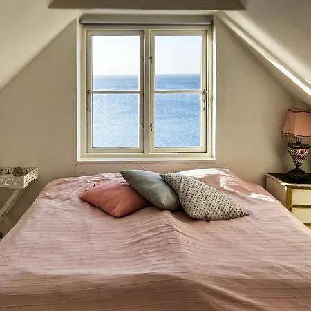 別荘 Three-bedroom In ハザスレウ
